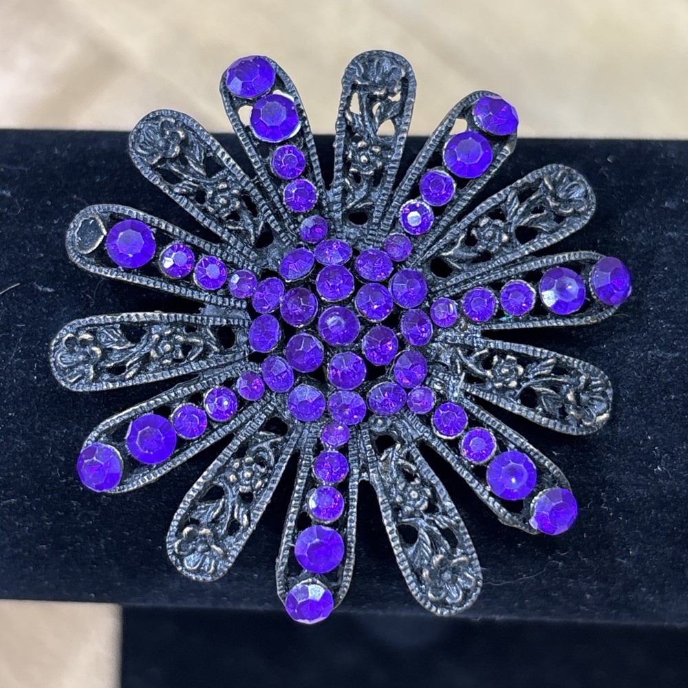 Vintage Japanned Purple Rhinestone Daisy Brooch Gothic Filigree AS IS Repair